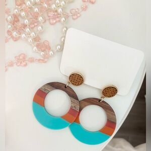 Camila Coelho wood & Resin Hoop‎ Earrings